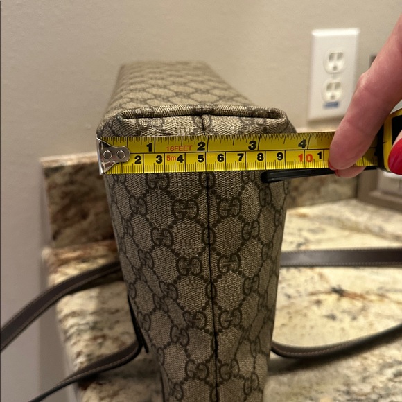 Gucci Beige and Brown Tote Bag - Picture 15 of 16